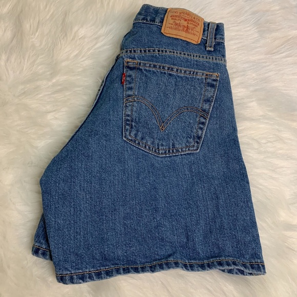 Levi's Relaxed 550 High Waisted Denim Shorts